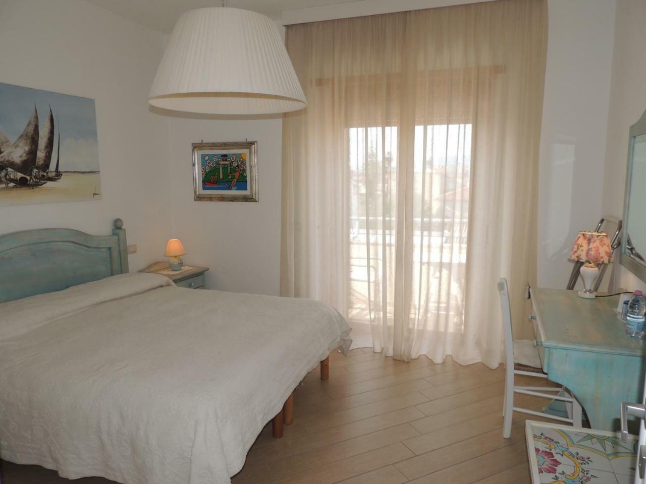 Camera Con Vista Oristano Exterior photo